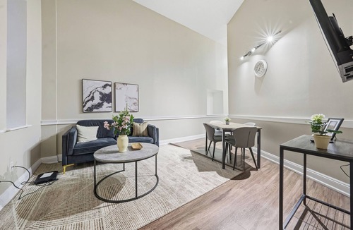 Downtown Apartment | Modern 1BR perfect for extended visits