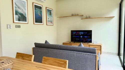 Kuta Villa | Modern 1BR Pool Villa-Walk to Beach-Central Legian