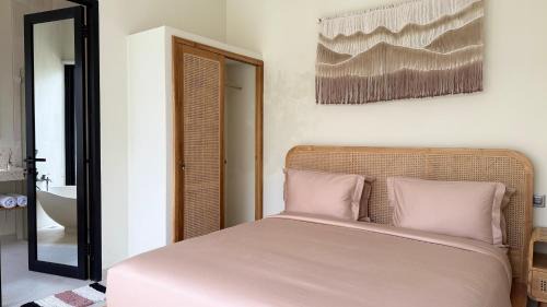 Kuta Villa | Modern 1BR Pool Villa-Walk to Beach-Central Legian