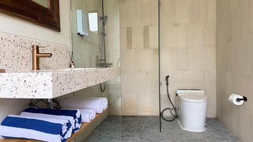 Kuta Villa | Modern 1BR Pool Villa-Walk to Beach-Central Legian