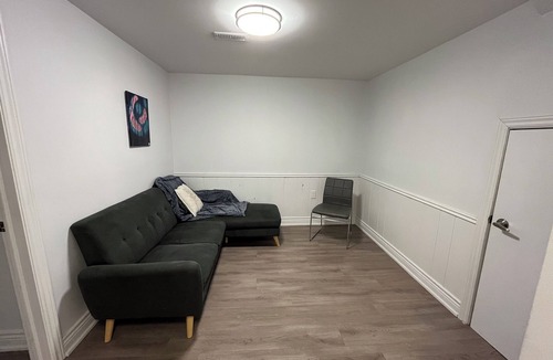 Durham Region House | Modern 1BR Private Entry Kitchen & W/D