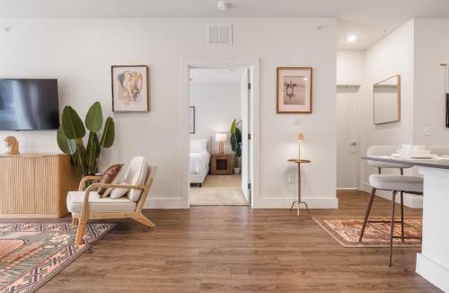 Austin Apartment | Modern 1BR Retreat w Pool and Patio Access