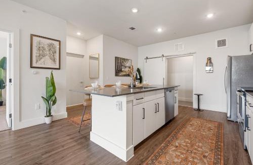 Austin Apartment | Modern 1BR Retreat w Resort Pool Stylish Living