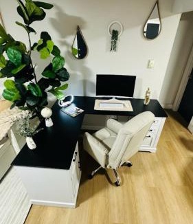 O'Hare Apartment | Modern 1BR w/Workspace near O'Hare