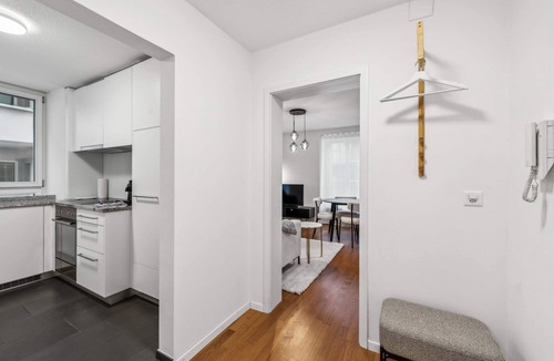 Kriens Apartment | Modern 2 Bdr-flat top Location
