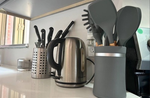 Albany Apartment | ★MODERN 2 bed, 1 bath w/patio! Great downtown location ★