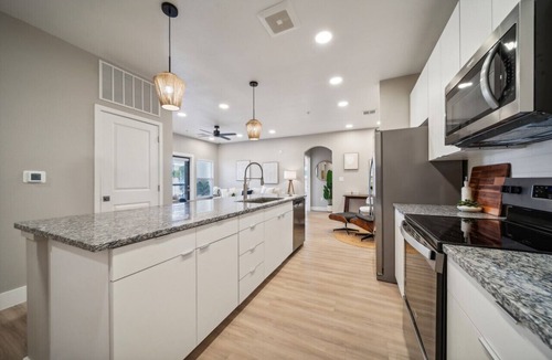 Owasso Apartment | Modern 2-Bed/2-Bath Apartment in 2024 Complex - Owasso, OK