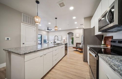 Owasso Apartment | Modern 2-Bed/2-Bath Apartment in 2024 Complex - Owasso, OK