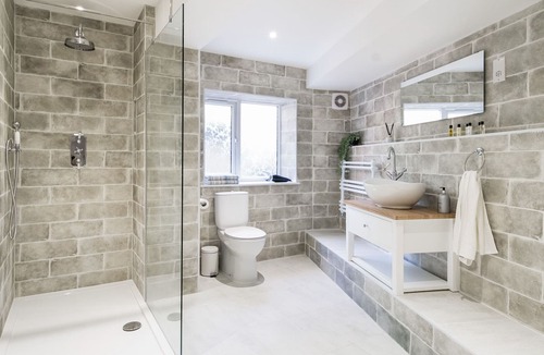 Barnet Apartment | Modern 2 bed 2 bath New Barnet Apt