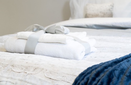 Barnet Apartment | Modern 2 bed 2 bath New Barnet Apt