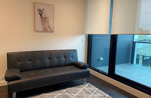 West Melbourne Apartment | Modern 2-Bed Apt + Parking | West Melbourne!