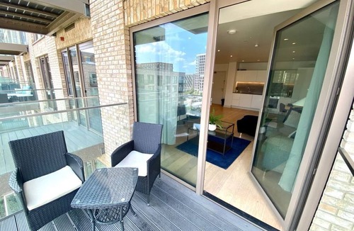 Docklands Apartment | Modern 2 bed apartment