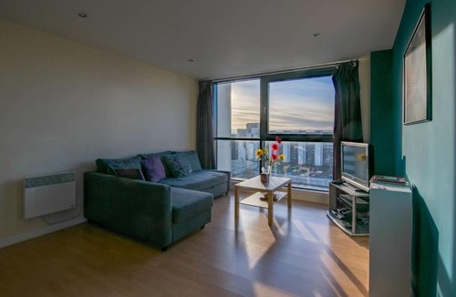 Finnieston Apartment | Modern 2 bed apartment, next to Hydro and SECC!