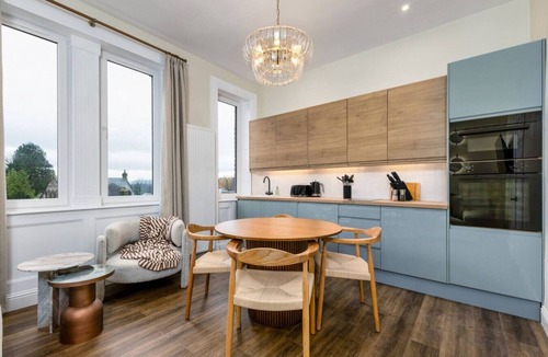 Doune Apartment | Modern 2-Bed: Castle View | Gateway to Trossachs