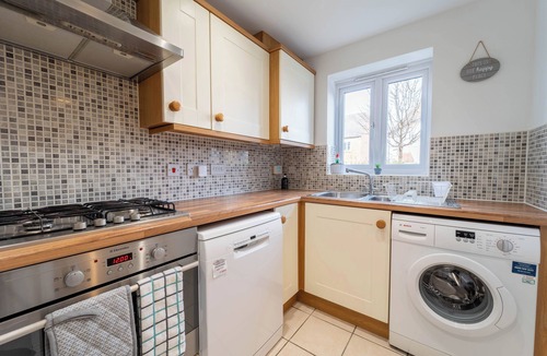 Didcot House | Modern 2 Bed Didcot Home (Free Parking)
