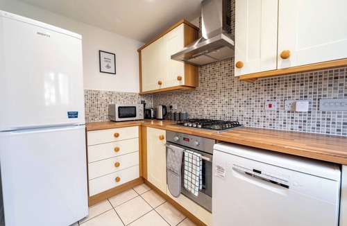 Didcot House | Modern 2 Bed Didcot Home (Free Parking)