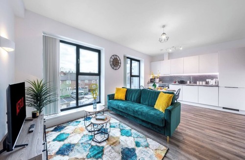 Potters Bar Apartment | Modern 2 bed flat in Potters Bar Free Parking