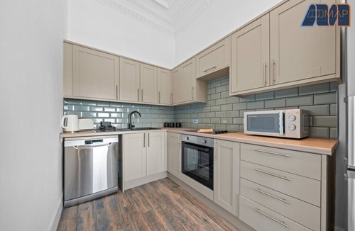 Gourock House | Modern 2 Bed Sleep 4 In Gourock