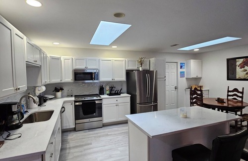 Tonawanda Villa | Modern 2-Bed Villa in ❤️ of WNY Buffalo & Niagara Falls