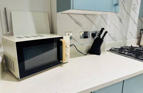 Fairfield Apartment | Modern 2 Bedroom 2 Bathroom