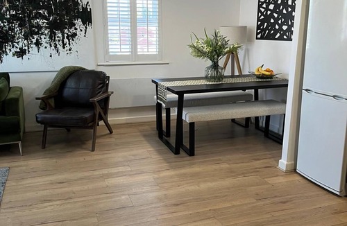 Haydock Apartment | Modern 2 Bedroom Apartment