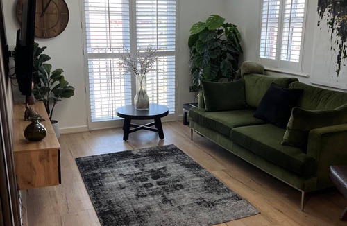 Haydock Apartment | Modern 2 Bedroom Apartment