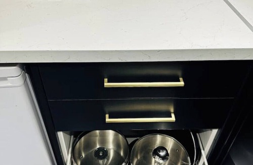 Derby Apartment | Modern 2 Bedroom Apt Derby City