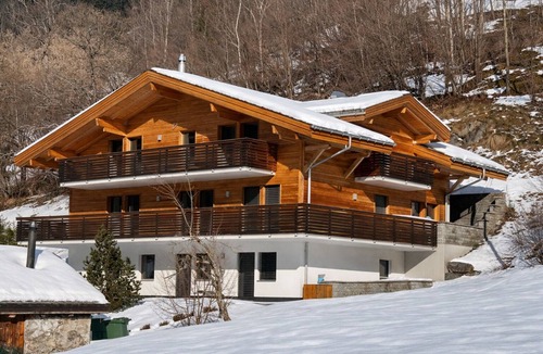 Grindelwald Apartment | Modern 2-bedroom chalet apartment in charming Grindelwald