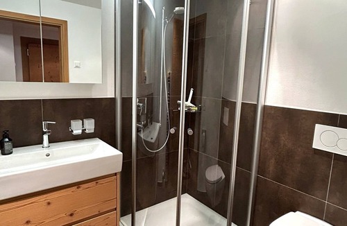 Grindelwald Apartment | Modern 2-bedroom chalet apartment in charming Grindelwald