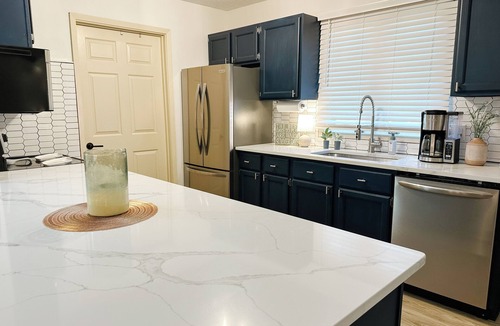 Panora Condo | Modern 2-bedroom condo Panora, Lake Panorama