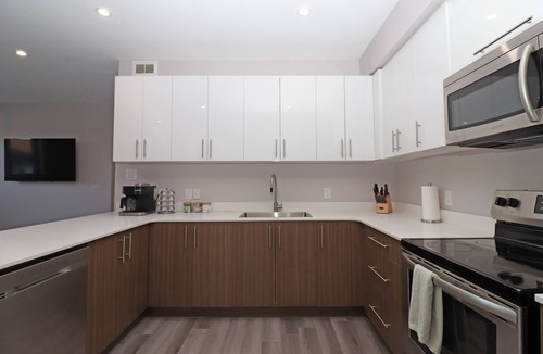Thunder Bay Apartment | Modern 2 Bedroom Downtown Apartment