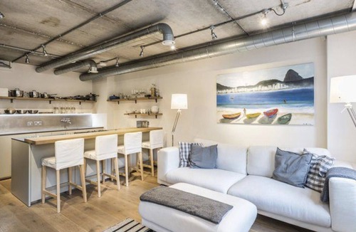 South Bank Apartment | Modern 2 bedroom flat in central London
