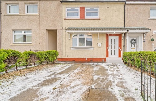 Bellshill House | Modern 2 bedroom hose with private driveway.