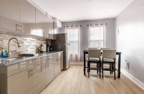 Black Rock Historic District Apartment | Modern 2 Bedroom in Black Rock