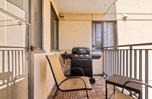 Beltline Apartment | Modern 2 bedroom next to Stampede, 17th w Parking