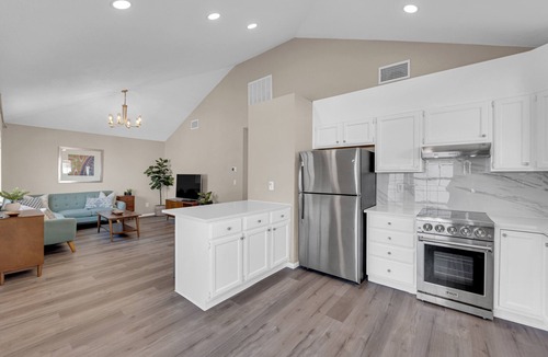 Canyon Gate House | Modern 2-Bedroom w/Pool