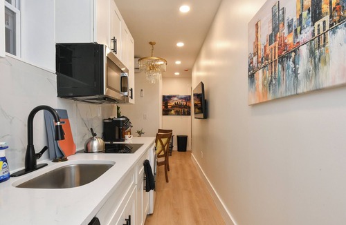 Manhattan Valley Apartment | Modern 2 BR Apartment Near Central Park