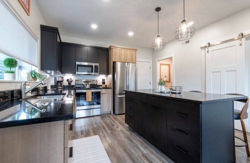 Driggs Villa | Modern 2-BR Townhome w/Garage, AC & Workspace