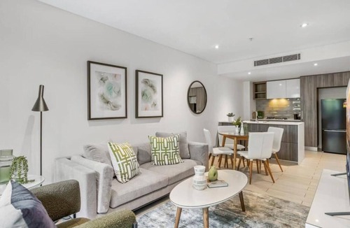 Newstead Apartment | Modern 2-storey Apartment - Q Stay