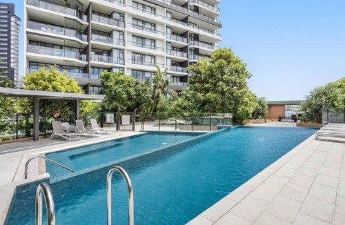Newstead Apartment | Modern 2-storey Apartment - Q Stay