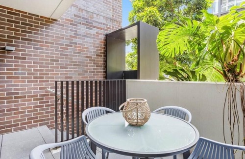 Newstead Apartment | Modern 2-storey Apartment - Q Stay