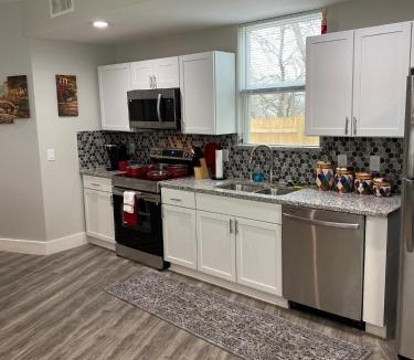 Fort Worth Bed & Breakfast | Modern 2-Story near TCU, Downtown Fort Worth