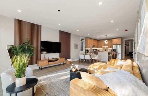 Tri-Taylor Apartment | Modern 2BD 2BD Condo with Parking in Tri Taylor