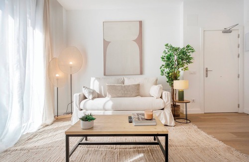 Prosperidad Apartment | Modern 2BD apartment in Madrid. Zabaleta II