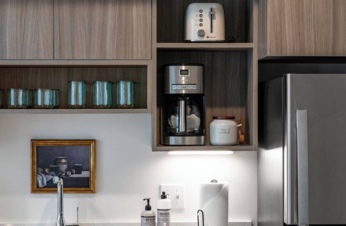 Riverside Apartment | Modern 2BD Escape - Walkable to Downtown & More!