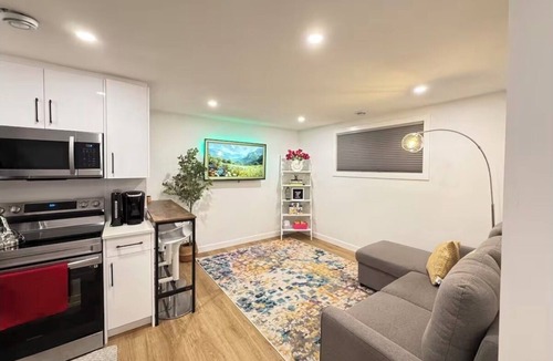 Regina House | Modern 2BDR suite in Harbour Landing Near Airport