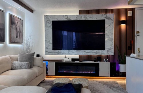 East Harlem Apartment | Modern 2BDR with fireplace & and Lounge