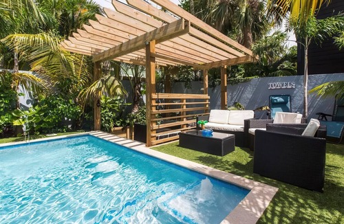 Grandview Heights House | Modern 2BR 1BA Oasis Heated Pool N/Downtown