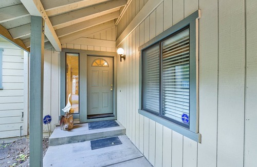Big Bear Lake Apartment | Modern 2BR/2.5BA Resort Condo: Attached Garage, Pond Views & Steps to Resort