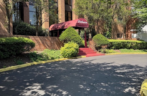Elkins Park Apartment | Modern 2BR/2BA | Extended Stay Discounts
